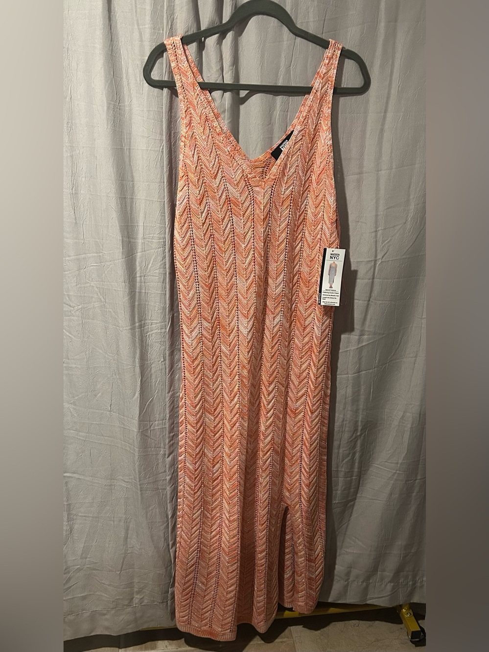 Sleeveless Chevron Maxi Dress in Peachy Coral